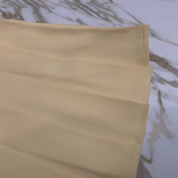 ZARA WOMAN PLEATED SKIRT (XS) - Picture 4 of 5